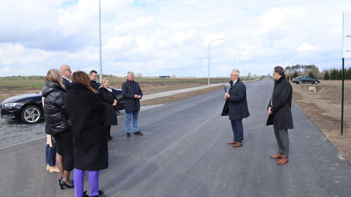 Uroczyste otwarcie drogi do terenów inwestycyjnych w Kikorzach