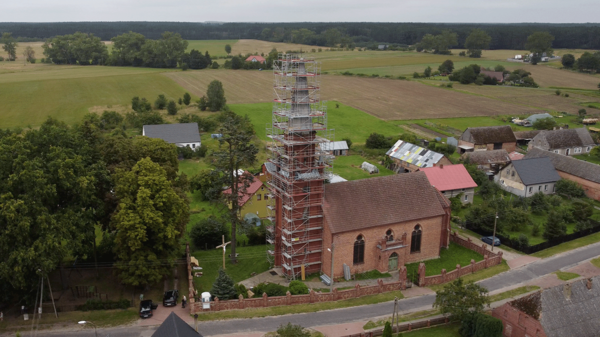 Trwa kompleksowy remont kościoła w Żarnowie