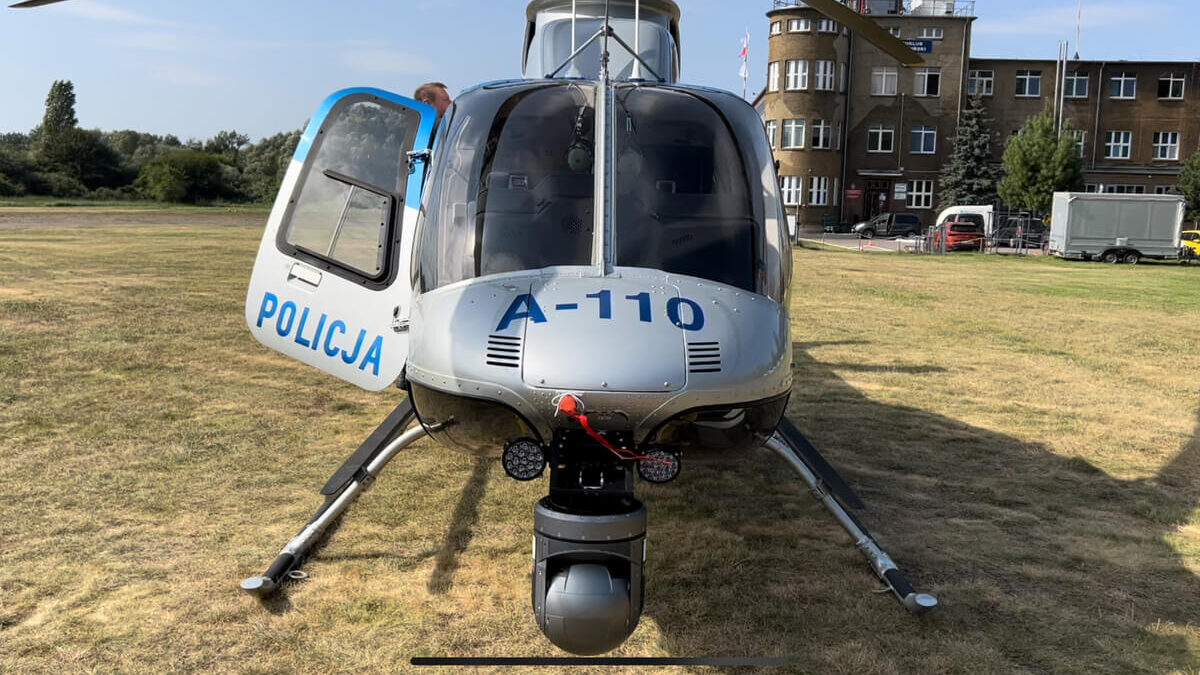 Komenda Wojewódzka Policji w Szczecinie zaprezentowała nowy śmigłowiec Bell 407 GXi