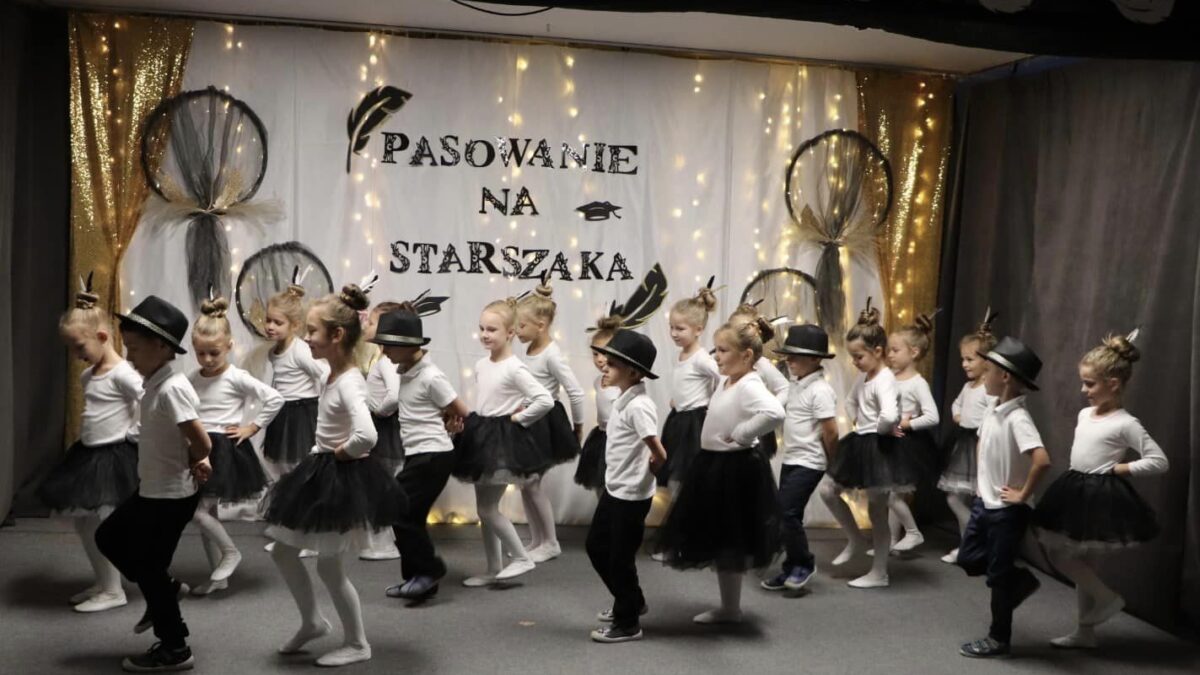 Uroczyste pasowanie na starszaka w przedszkolu Kraina Fantazji Nowogard